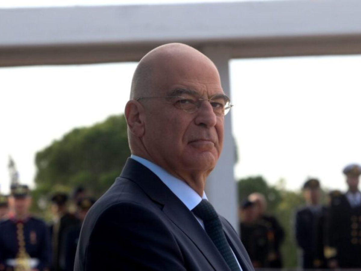 &Sigma;&tau;&eta; &Beta;&epsilon;&nu;&epsilon;&tau;ί&alpha; &tau;&eta; &Delta;&epsilon;&upsilon;&tau;έ&rho;&alpha; &omicron; &Nu;. &Delta;έ&nu;&delta;&iota;&alpha;&sigmaf; &gamma;&iota;&alpha; &tau;&eta; &sigma;&upsilon;&nu;ά&nu;&tau;&eta;&sigma;&eta; &tau;&omega;&nu; &upsilon;&pi;&omicron;&upsilon;&rho;&gamma;ώ&nu; Ά&mu;&upsilon;&nu;&alpha;&sigmaf; &tau;&eta;&sigmaf; &pi;&rho;&omega;&tau;&omicron;&beta;&omicron;&upsilon;&lambda;ί&alpha;&sigmaf; ADRION